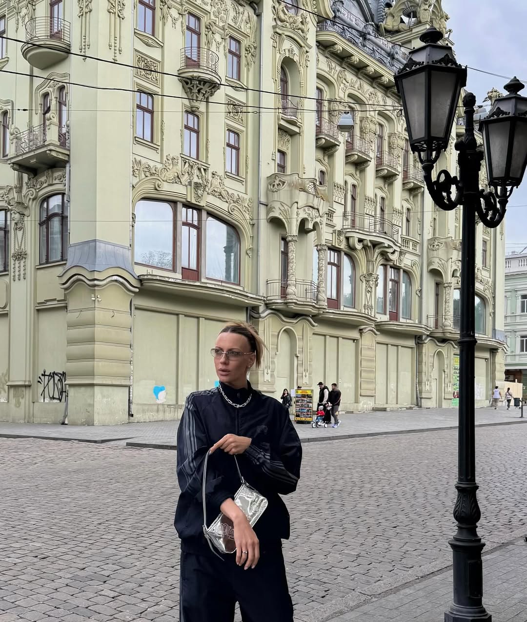 Як Леся Нікітюк ховала вагітний животик і ніхто не помічав: модні образи, які легко повторити